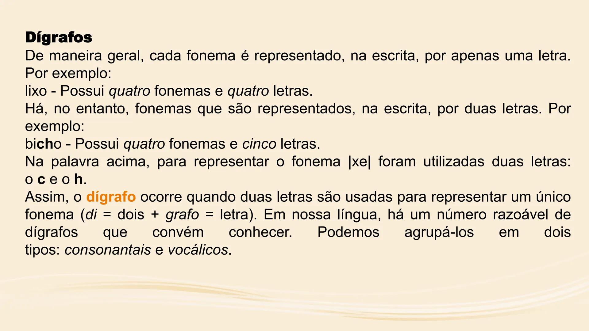 # Fonologia

ETEC Professor Camargo Aranha
Professora Eliana Siegmund A palavra fonologia é formada pelos elementos
gregos fono ("som, voz")