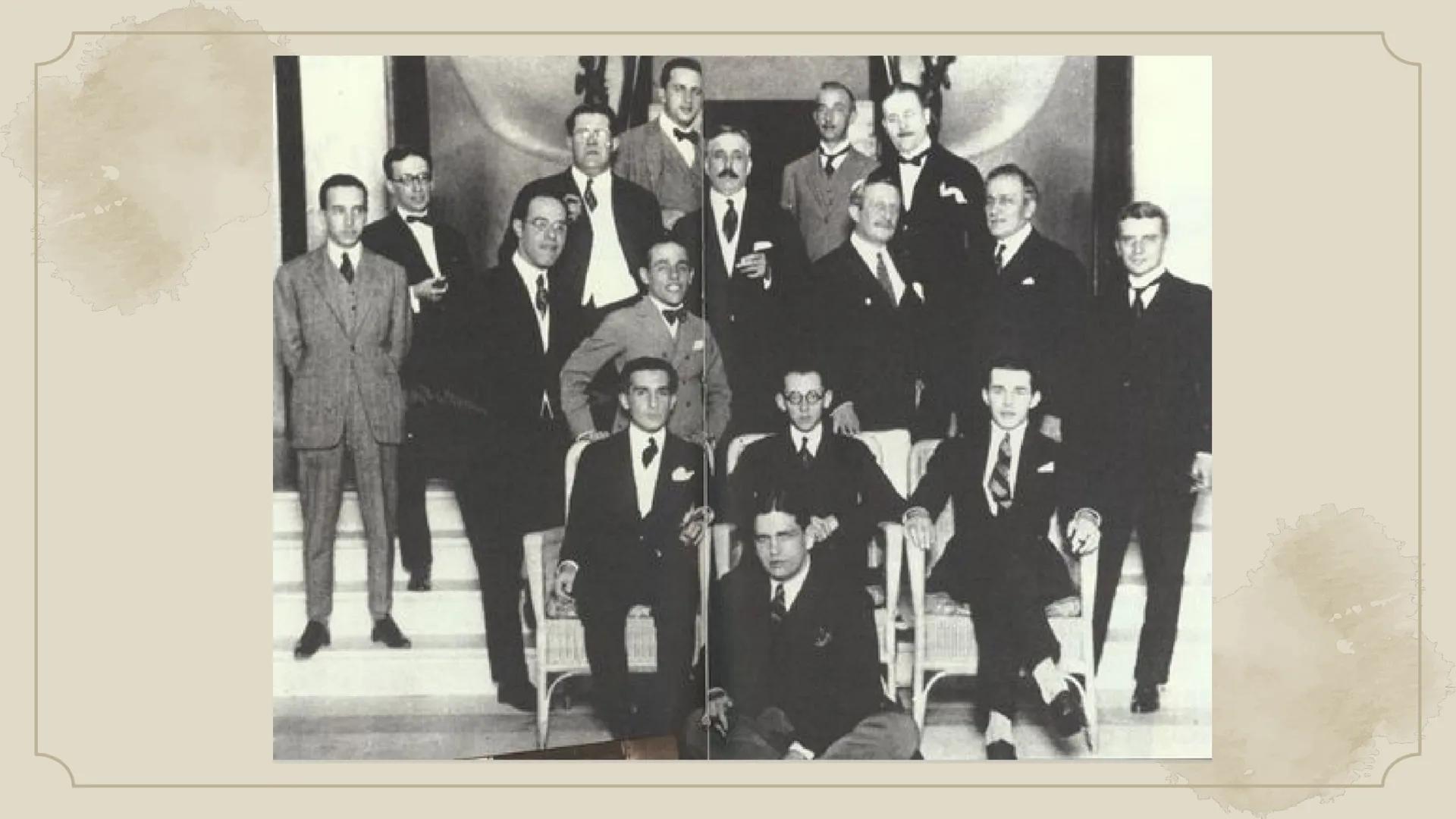 # Aula 022
# LITERATURA
Modernismo no Brasil – Primeira fase
3º Série Vamos começar +
+
+
Primeira
Fase
A primeira geração
modernist