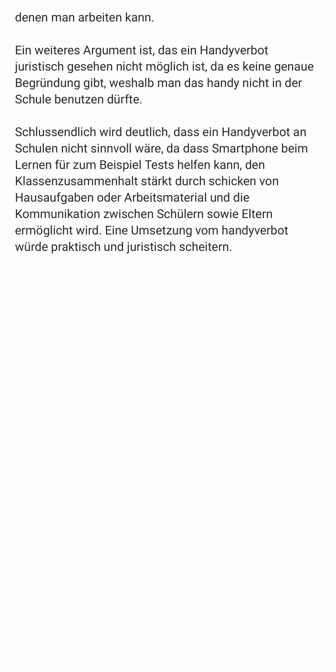 Im Unterricht chatten, auf sozialen Medien wie zum.B.
Instagram und snapchat sowie Tik Tok und anderen
Plattformen surfen, Nachrichten und S